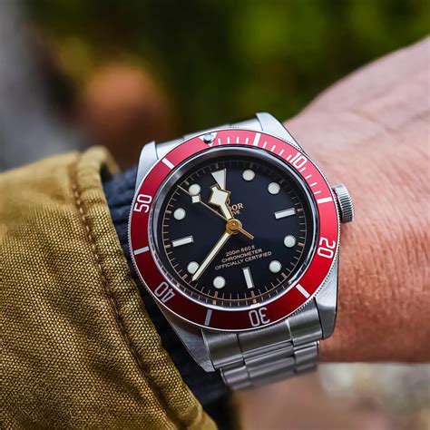 tudor m79360n-0006|tudor black bay red bezel.